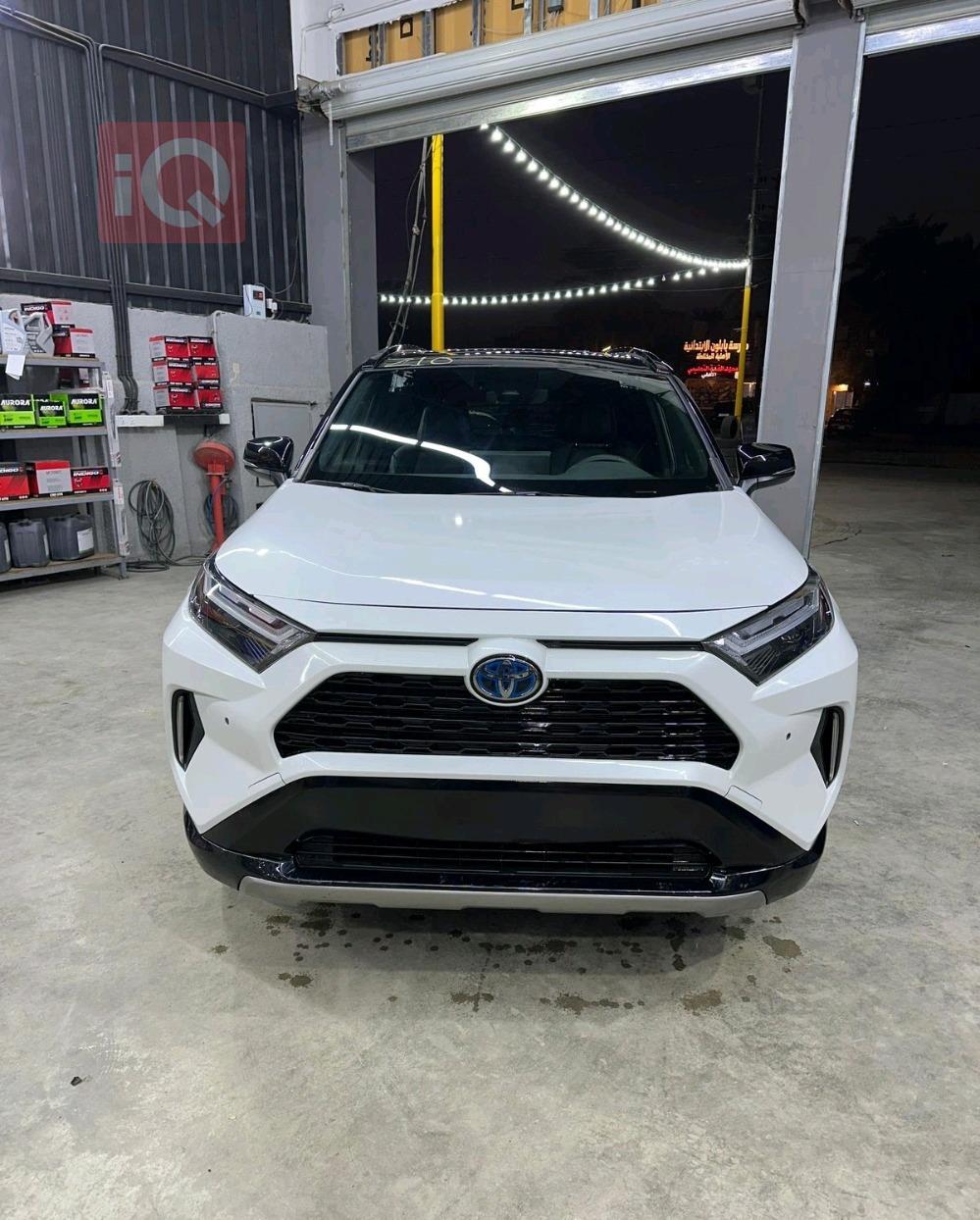 تۆیۆتا ڕاڤ 4